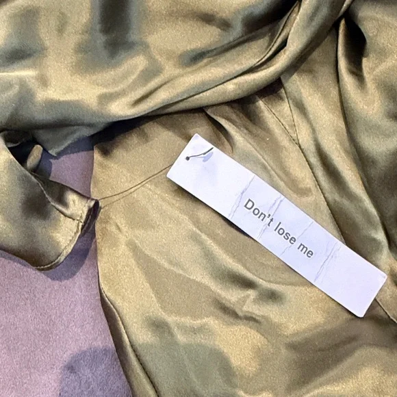 New Reformation Sera Silk Two Piece Set - Picture 8 of 17